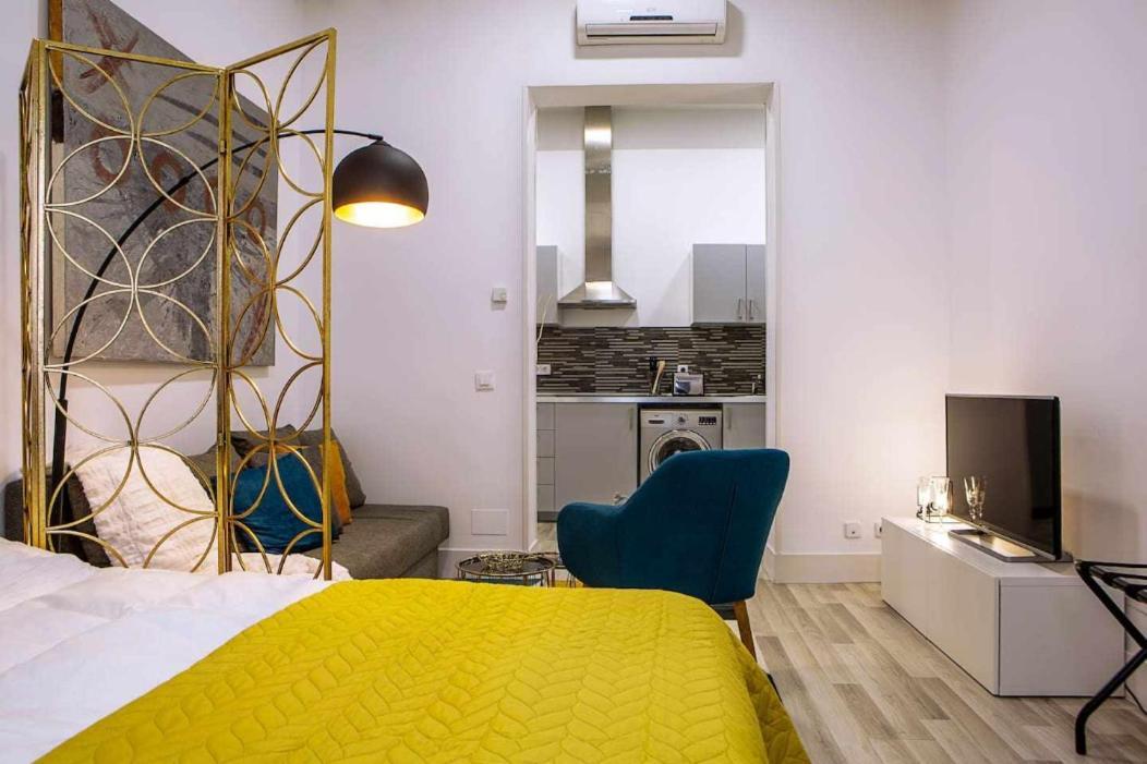 Calle Huertas Corazon By Regalatemadrid Exterior foto